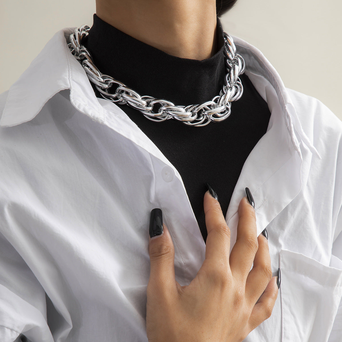 📿 Necklace + Braided Twist Chunky Geometric Chain Necklace
