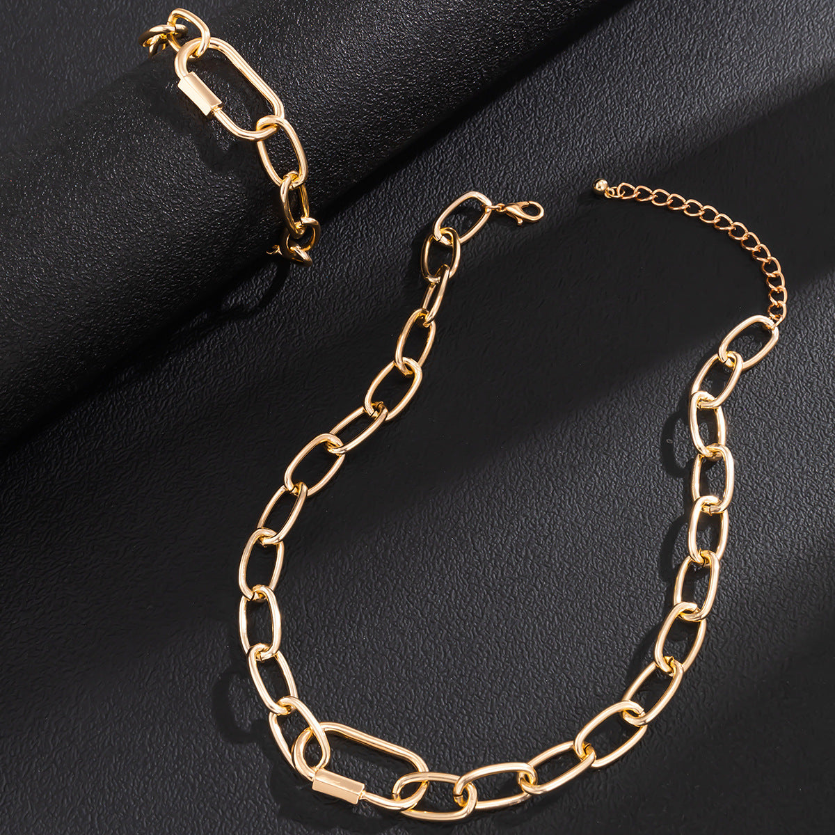 🔤 Necklace Set + O-Chain Letter Pendant & Geometric Choker