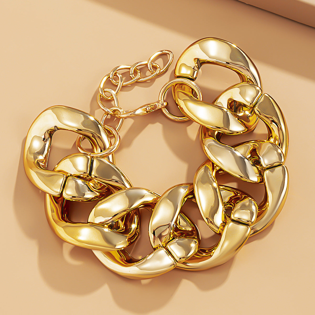 🔩 Bracelet + Chunky Punk Twist Chain Bracelet – Geometric Bold Design