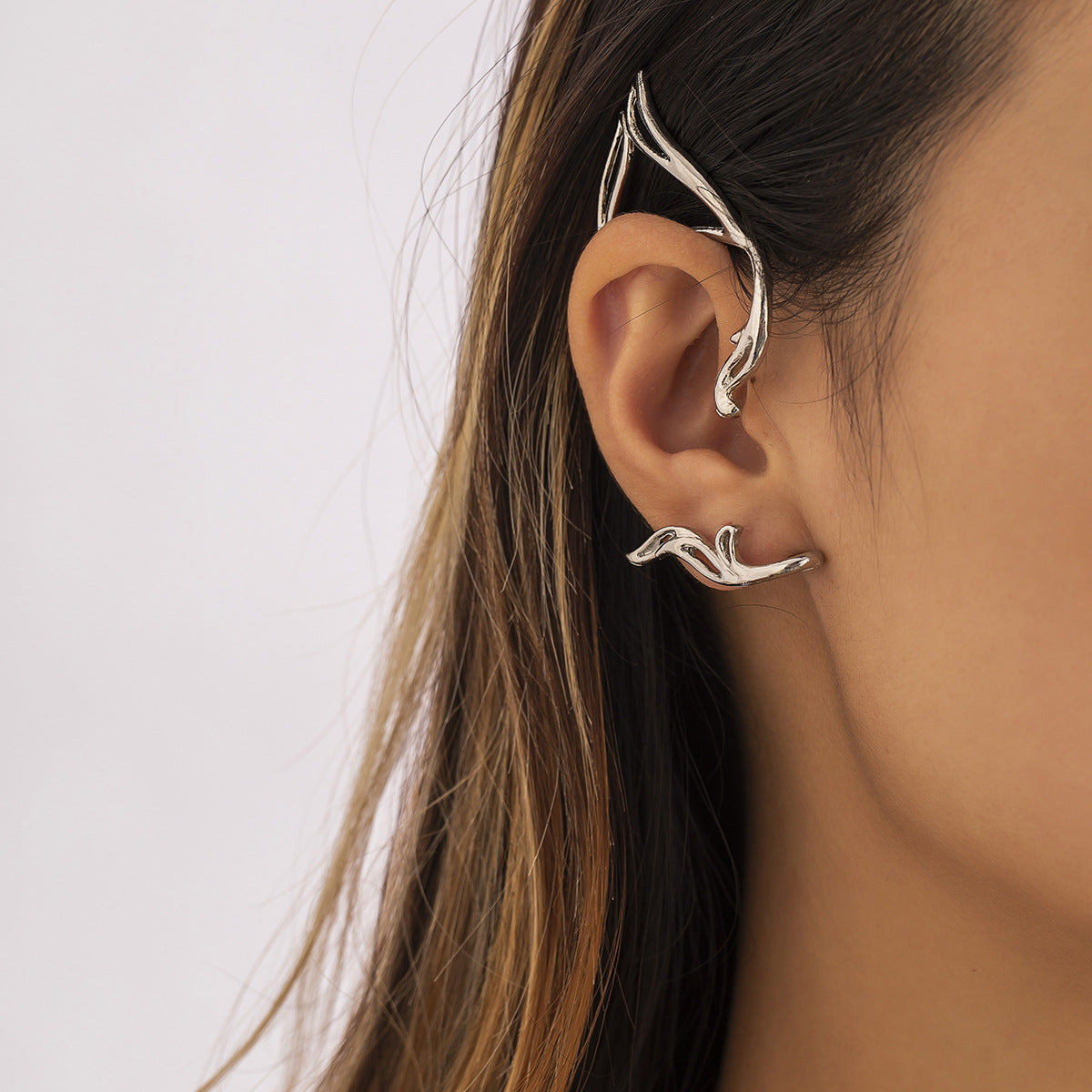 🐱 Earrings + Hollow Cat Ear Elf Ear Clip – No Piercing
