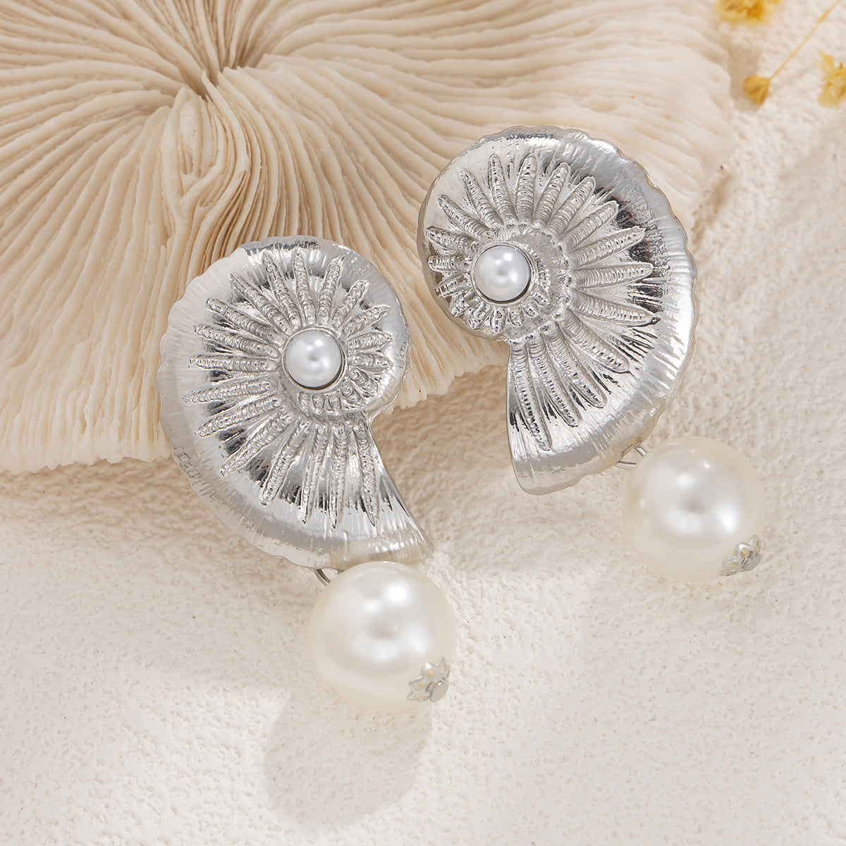 🐚 Earrings + Seashell Pearl Stud Earrings – Beach Vibe