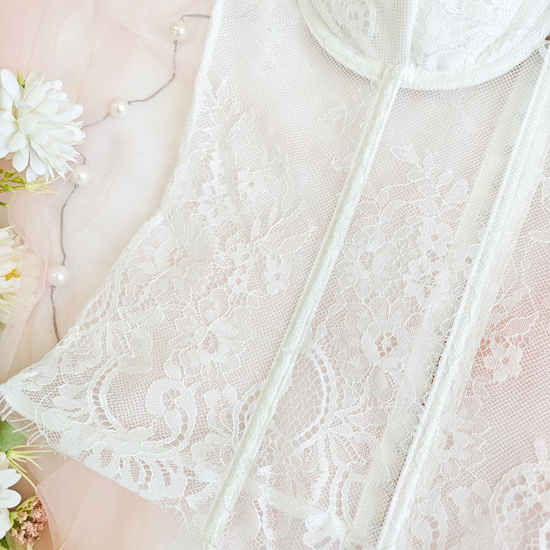 🕸️ Spicy | Sheer Lace Boned Front-Clasp Cami