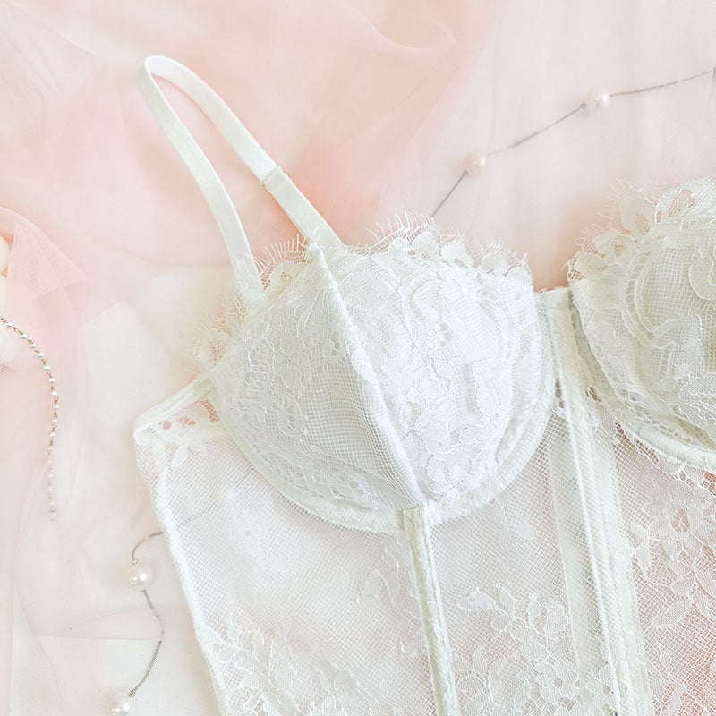 🕸️ Spicy | Sheer Lace Boned Front-Clasp Cami