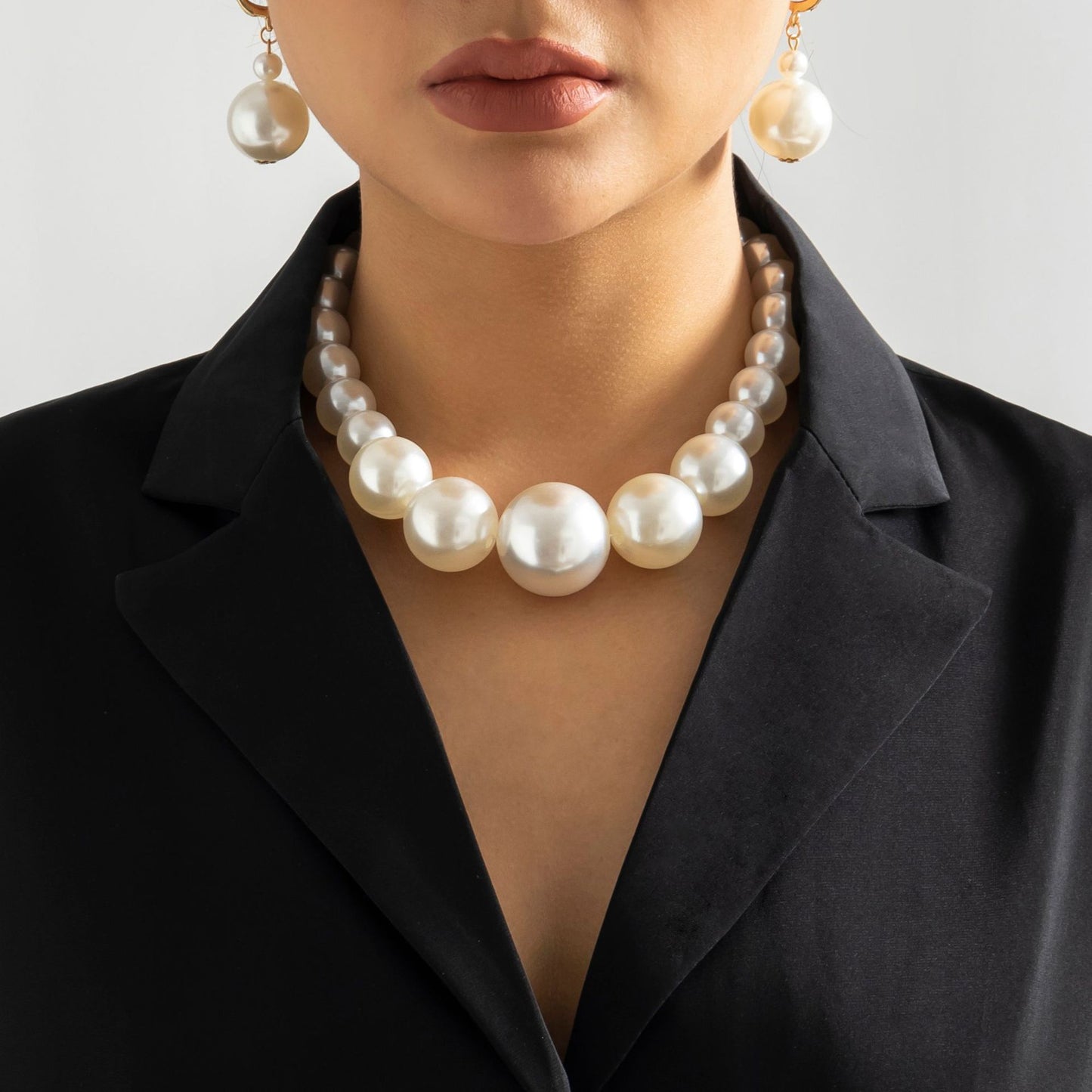 🐚 Necklace + Beaded Faux Pearl Retro Chain – Minimalist Ethnic Touch
