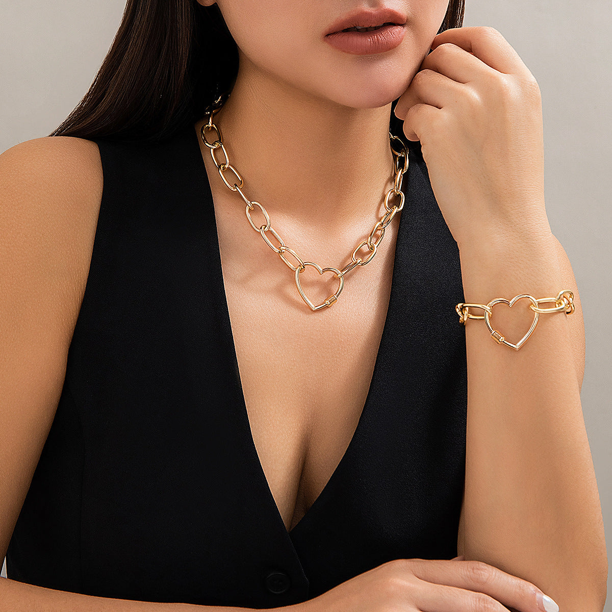 🔤 Necklace Set + O-Chain Letter Pendant & Geometric Choker