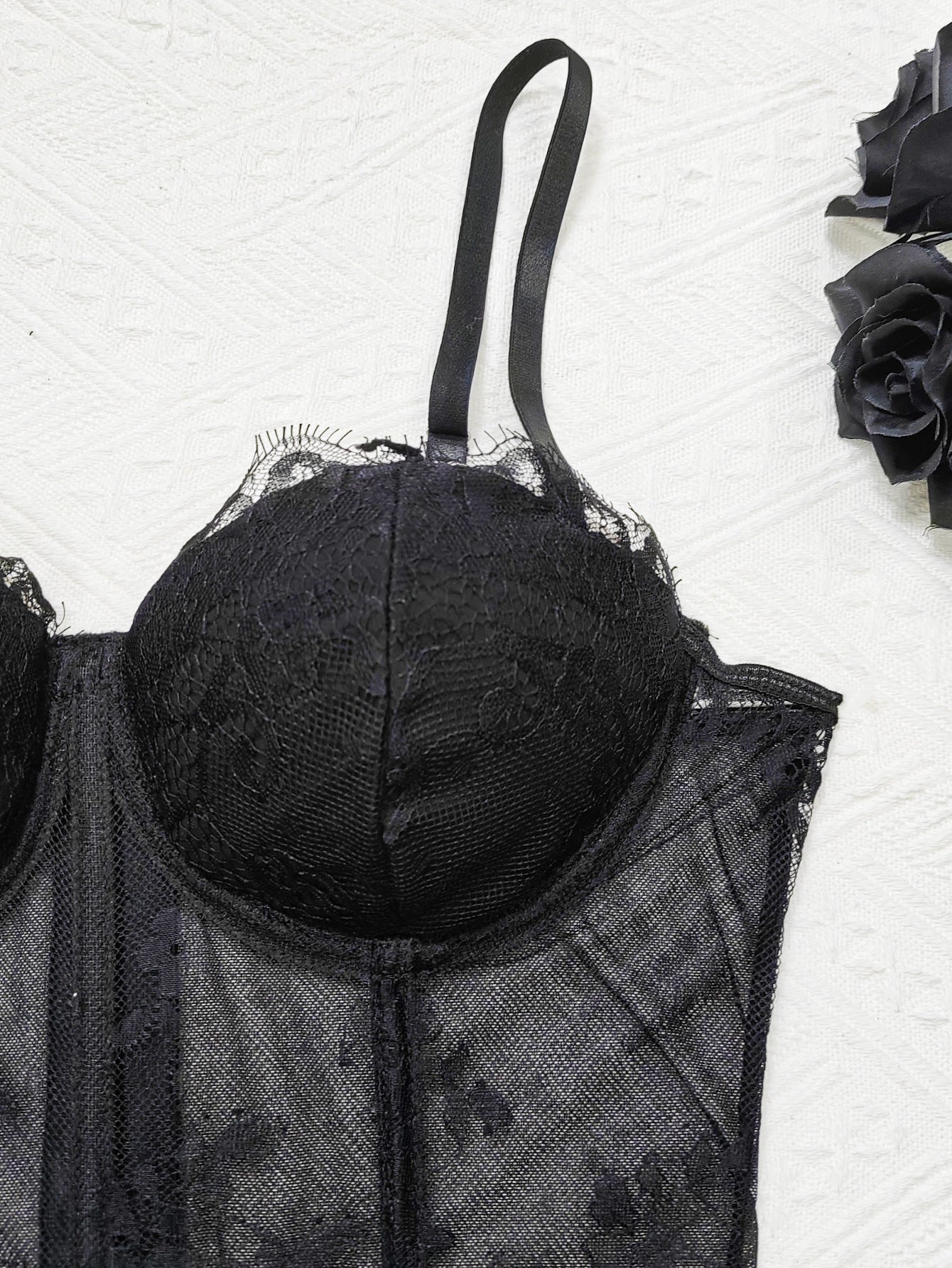 🕸️ Spicy | Sheer Lace Boned Front-Clasp Cami