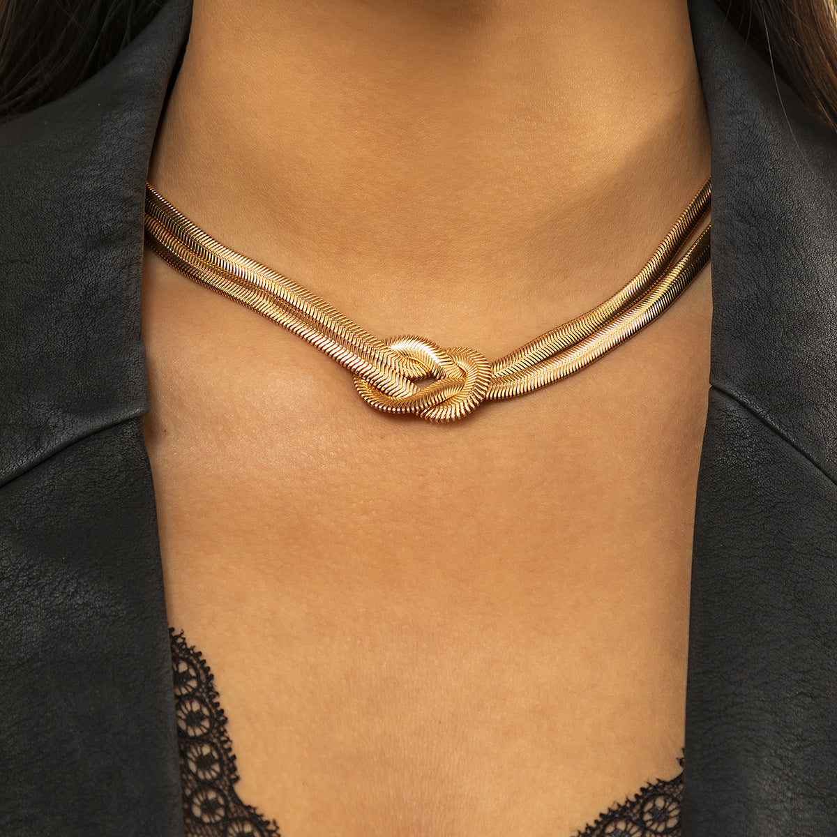 🧵 Necklace + Double-Layer Knotted Punk Chain Necklace – Street Metal Style