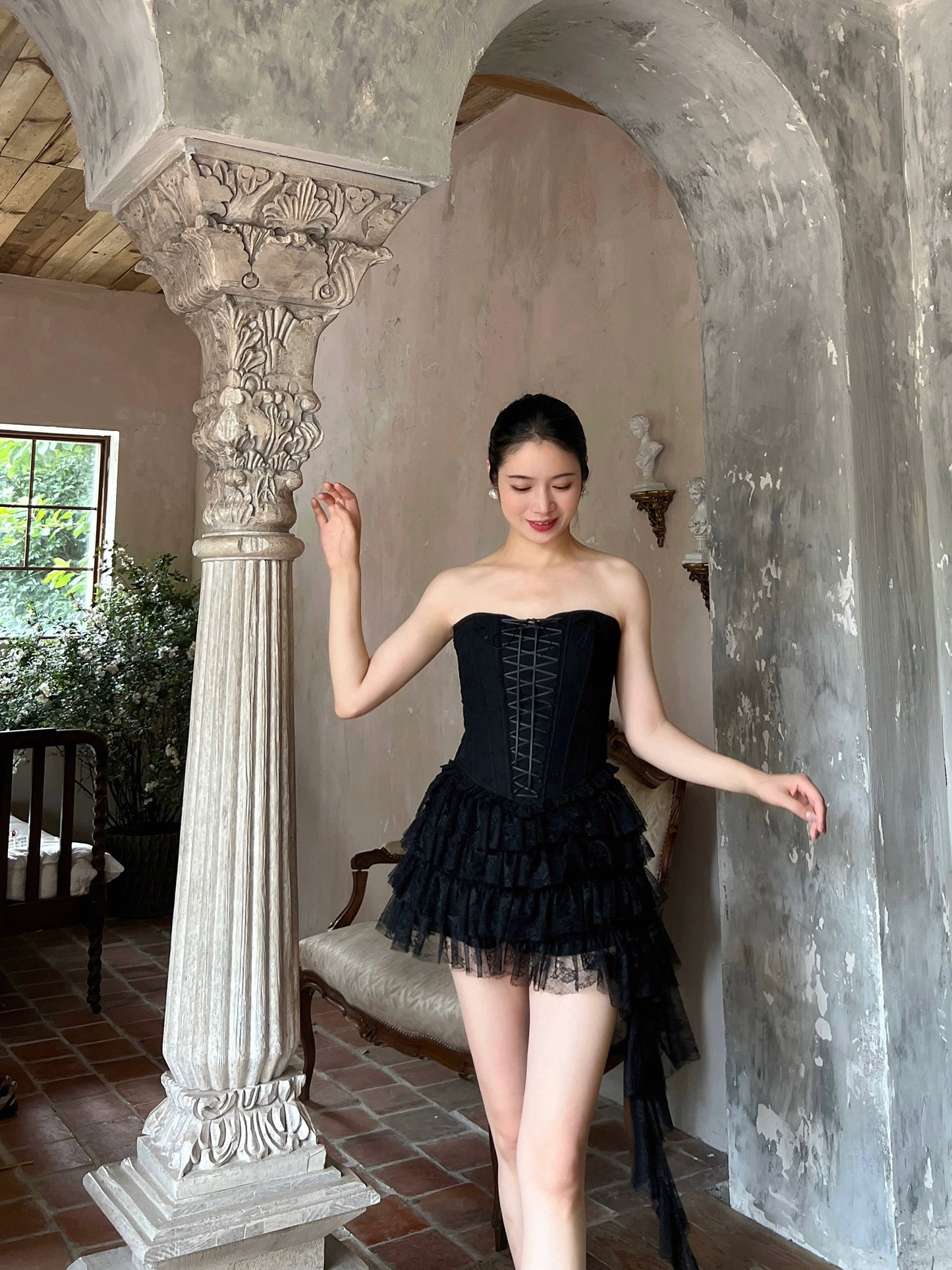 🌺 Spicy|Lace Boned Corset Top & Irregular Ruffle Skirt Set