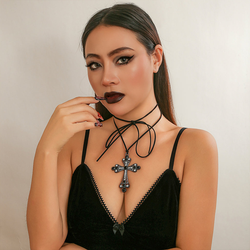 🦇 Choker + Gothic Cross Rhinestone Tie Necklace – Sweetpunk Style