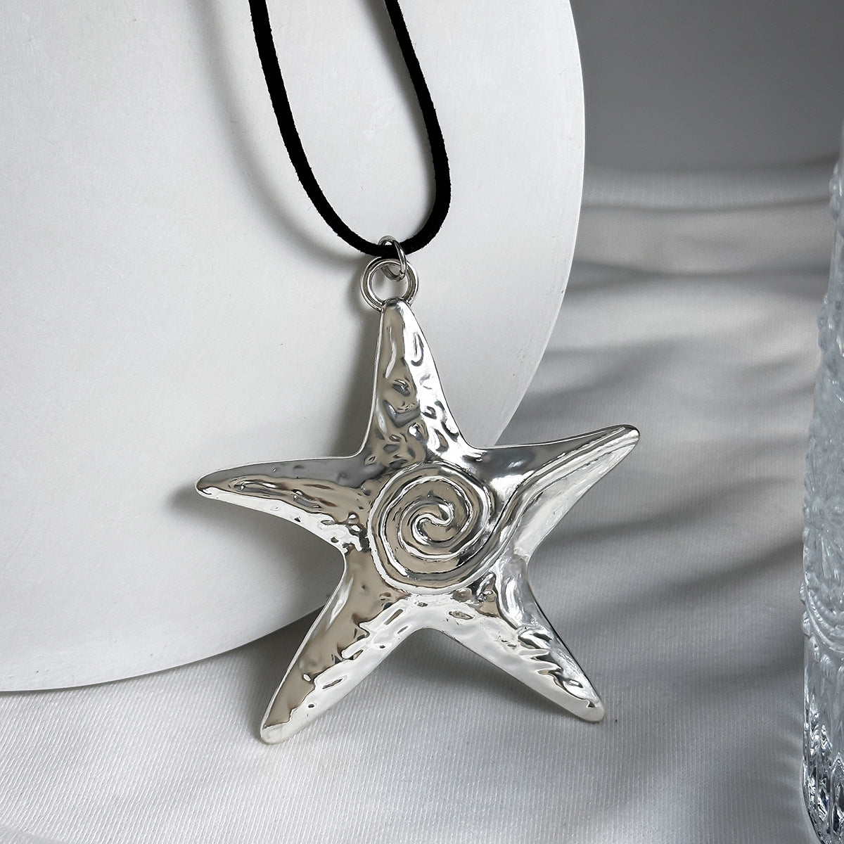 🐚 Choker + Velvet Bow Starfish Pendant Necklace – Statement Sweetpunk