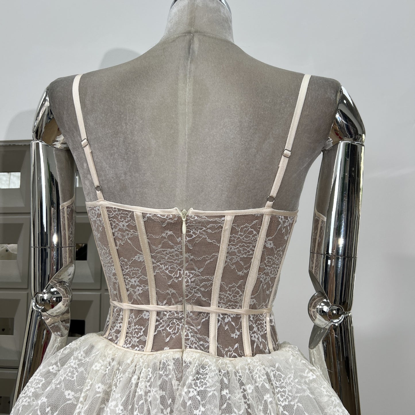 🎉 Spicy｜Lace Boned Puff Camisole Party Mini Dress