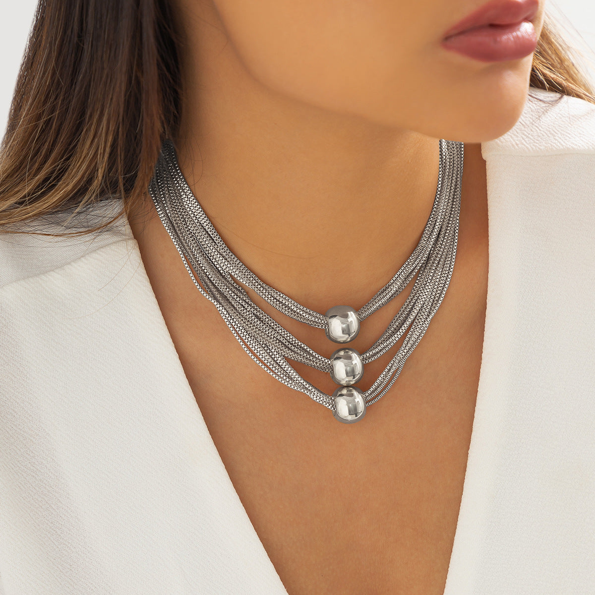 🧩 Choker + Multi-Layer Punk Chain Necklace – Geometric Round Beads