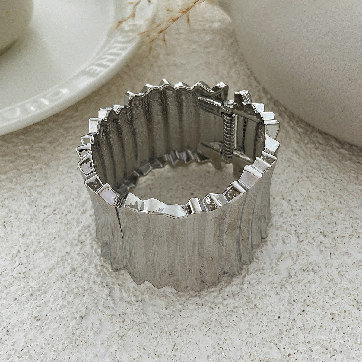 🌀 Bracelet + Wide Spring Coil Metal Cuff – Bold Punk Texture