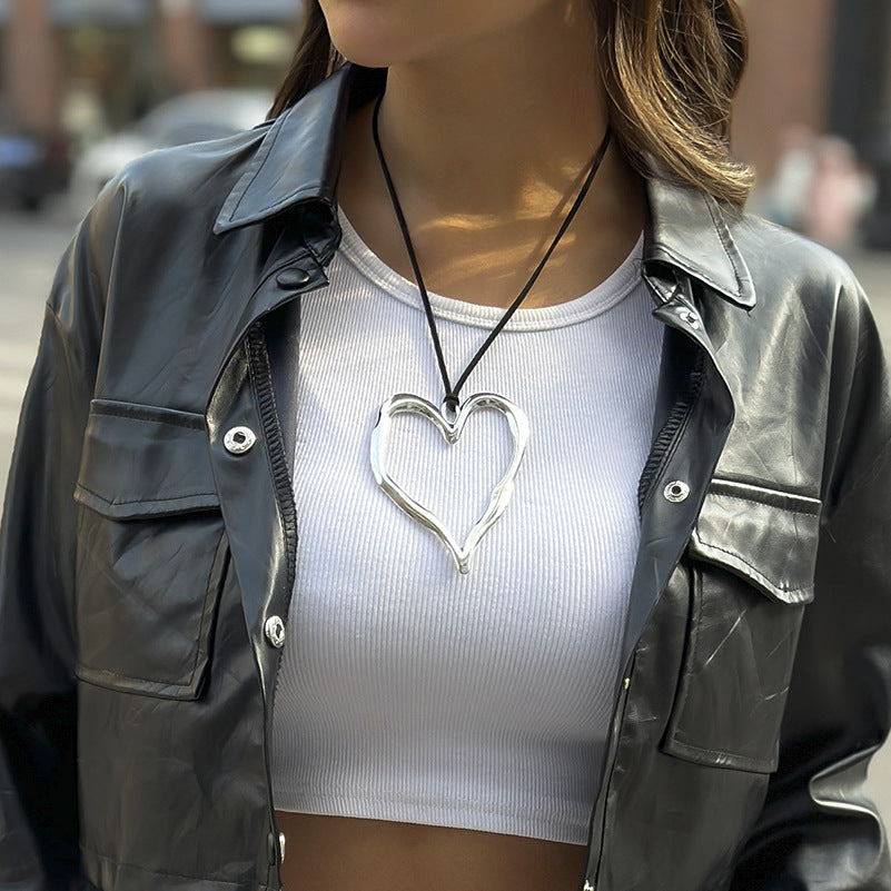 💘 Necklace + Hollow Heart Pendant – Irregular Alloy Chain Necklace