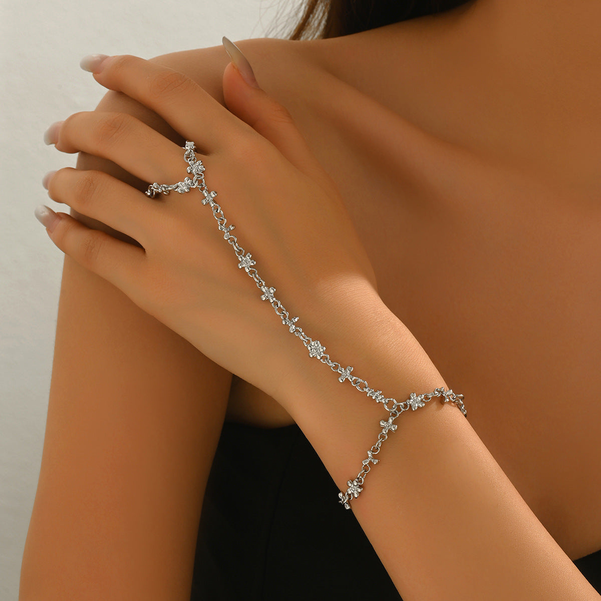 ✝️ Necklace Set + Rhinestone Cross Pendant Necklace – Alloy Chain Set