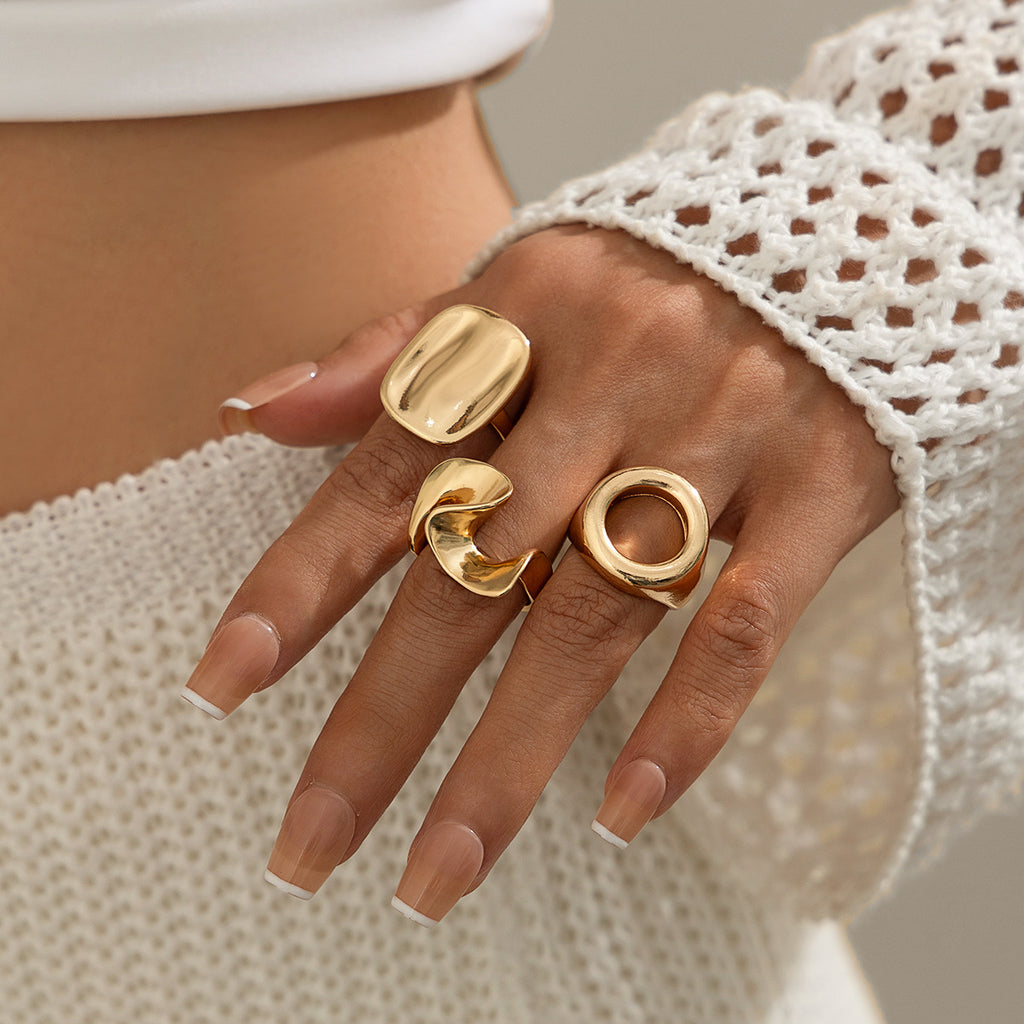 🧊 Ring Set + Irregular Hollow Geometric Ring Pack – Creative Alloy Look