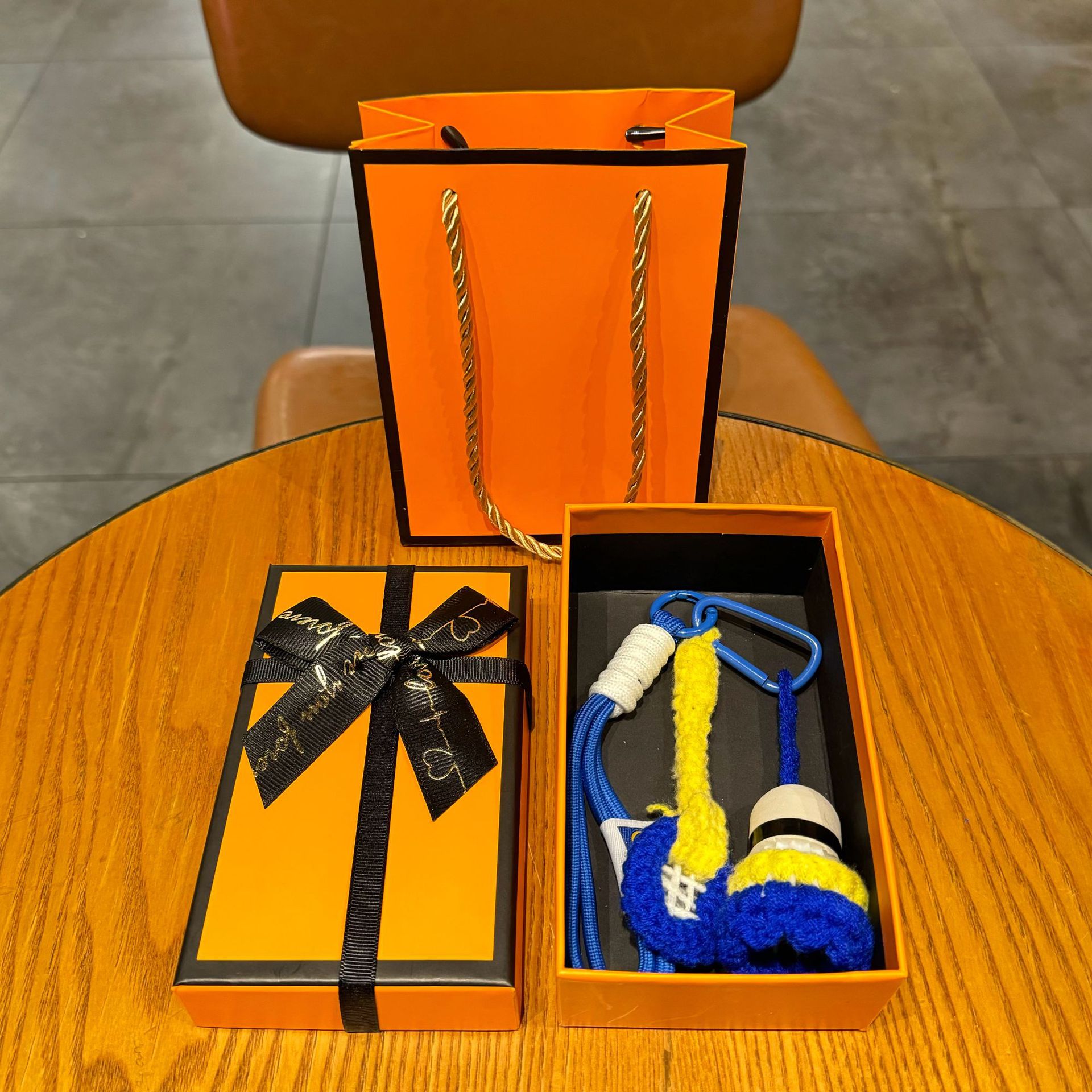 🏸 Crochet Badminton Keychain