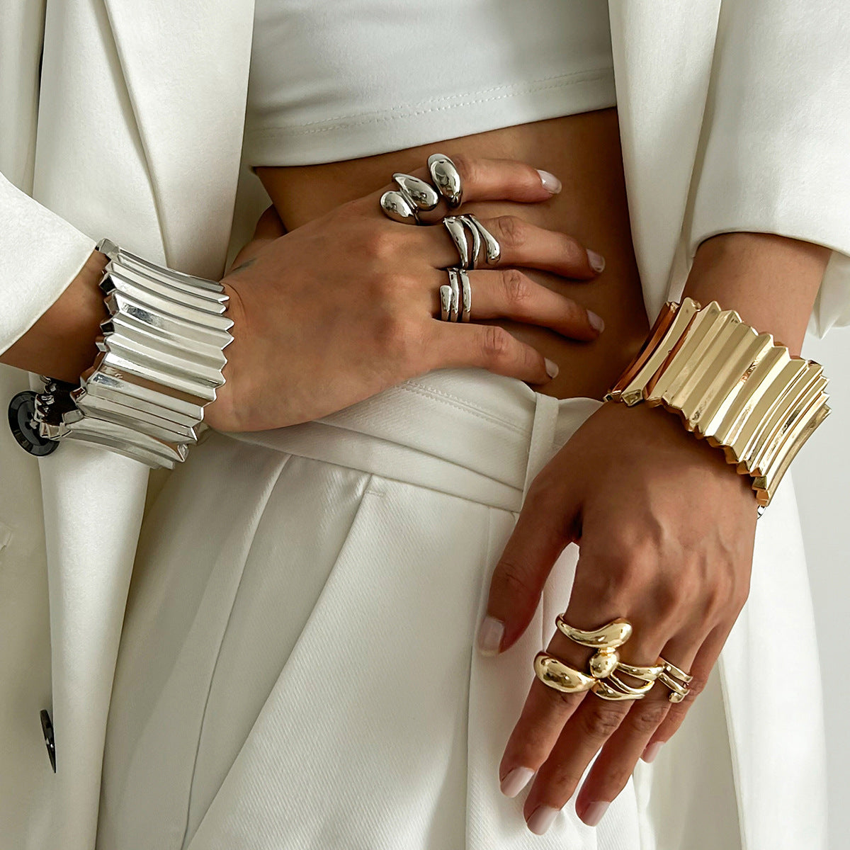 🌀 Bracelet + Wide Spring Coil Metal Cuff – Bold Punk Texture