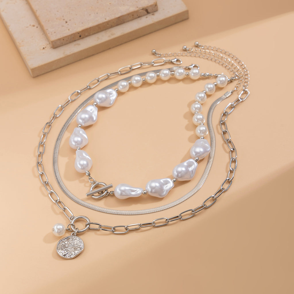 🧿 Necklace + Baroque Pearl With Round Metal Disc Pendant