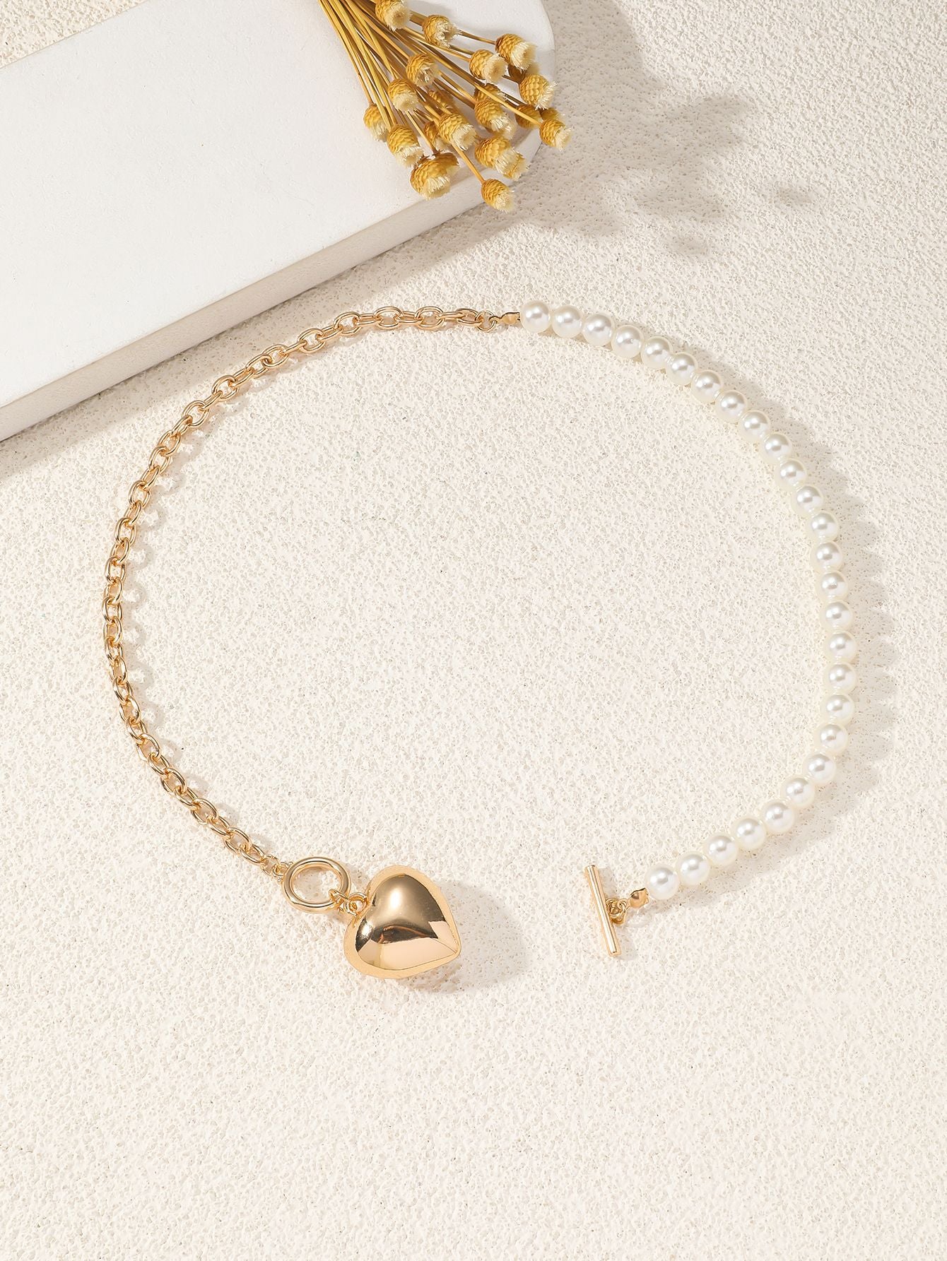 💖 Necklace + Pearl Heart Pendant Necklace – Elegant Luxe Lock Chain