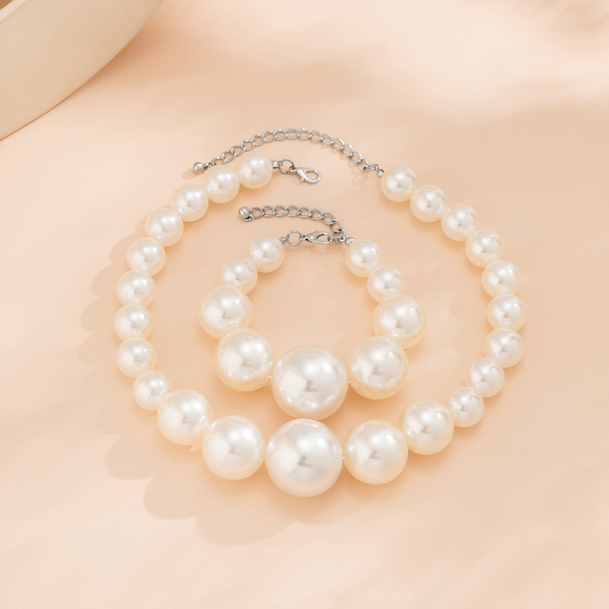 🐚 Necklace + Beaded Faux Pearl Retro Chain – Minimalist Ethnic Touch