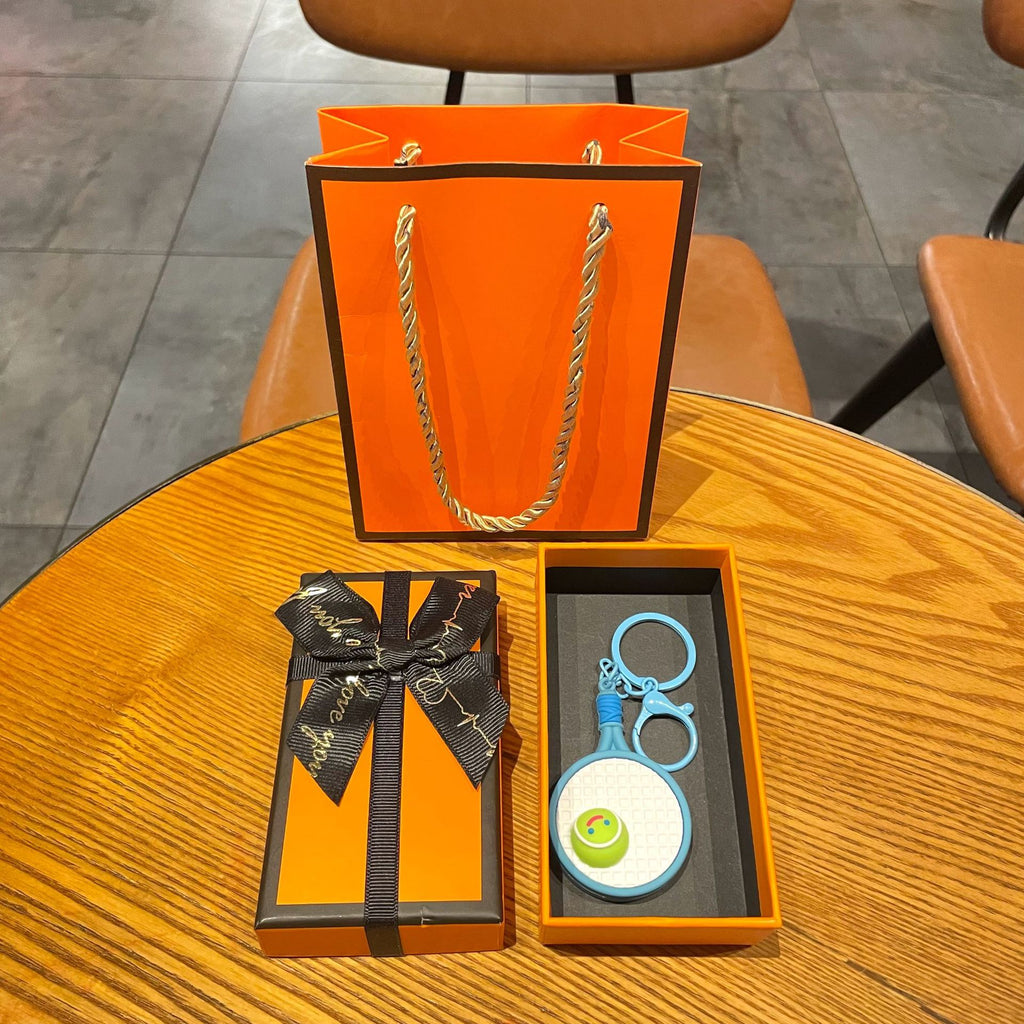 🎾 Mini Tennis Racket Keychain