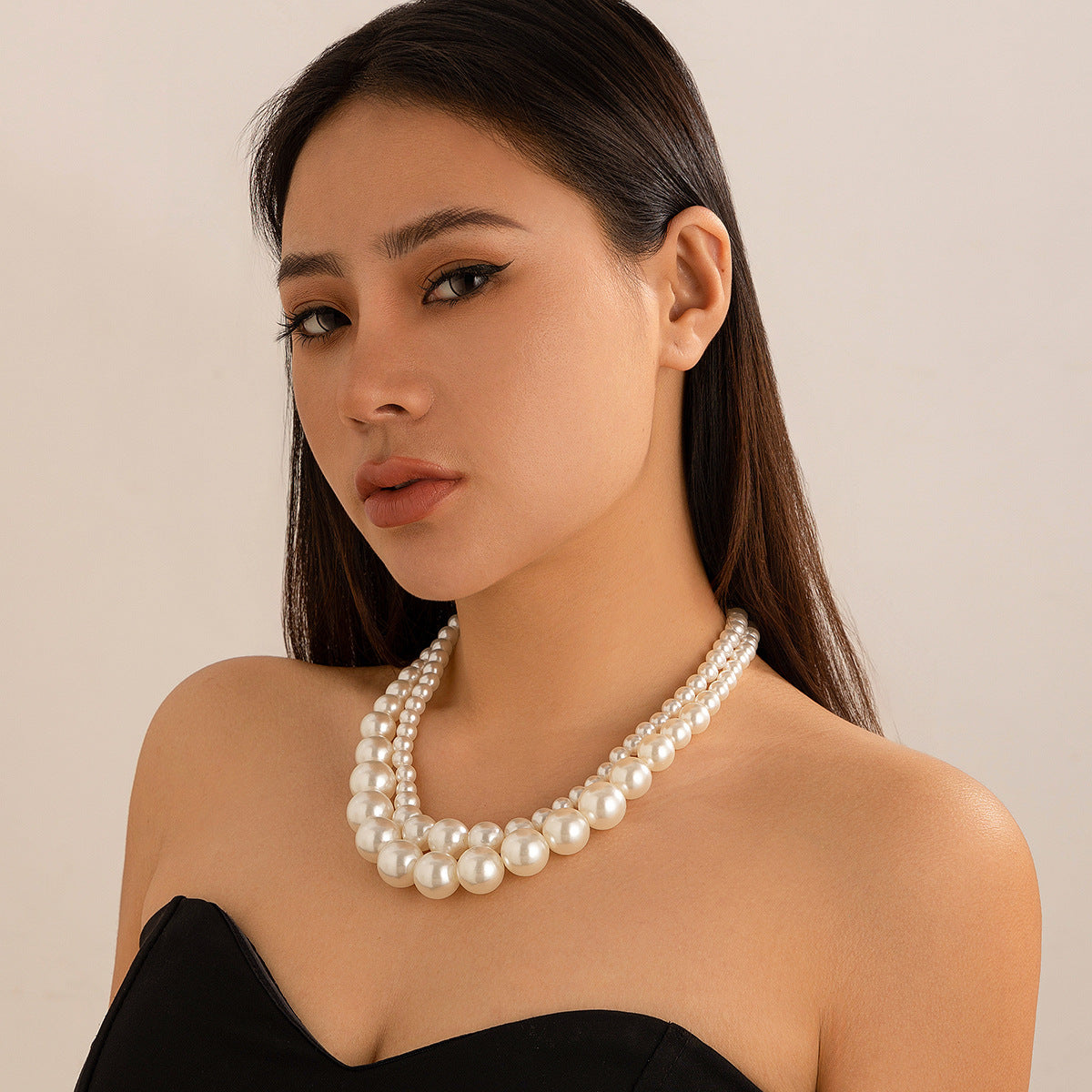 ⚪ Choker + Oversized Pearl Statement Necklace – Multi-Layer Design