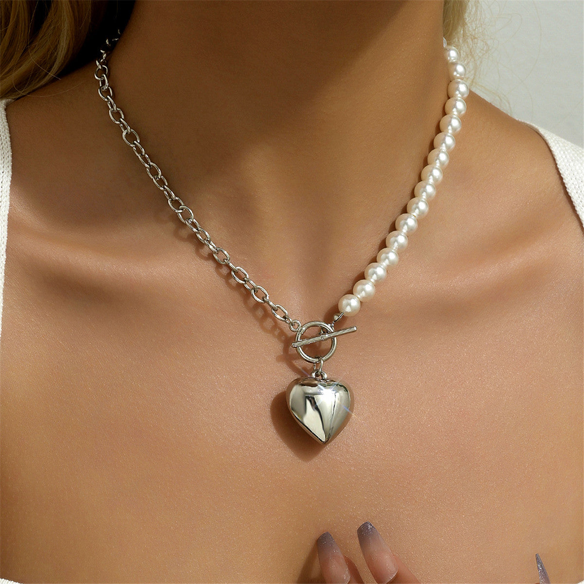 💖 Necklace + Pearl Heart Pendant Necklace – Elegant Luxe Lock Chain