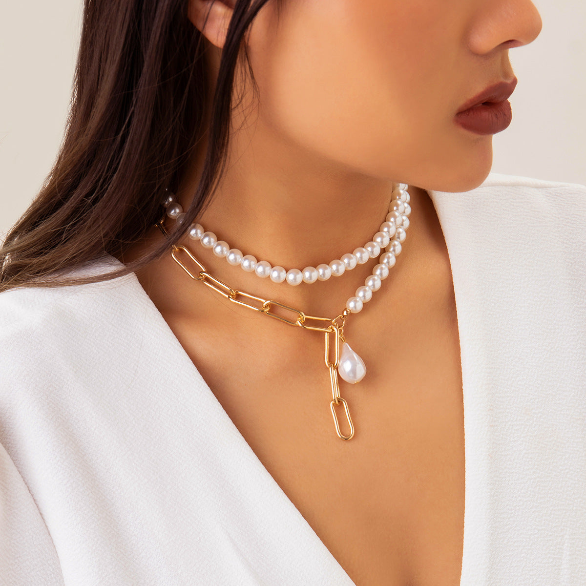 💎 Necklace + Baroque Pearl Pendant Choker – Sweet & Chic