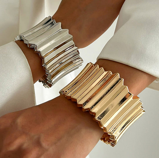 🌀 Bracelet + Wide Spring Coil Metal Cuff – Bold Punk Texture