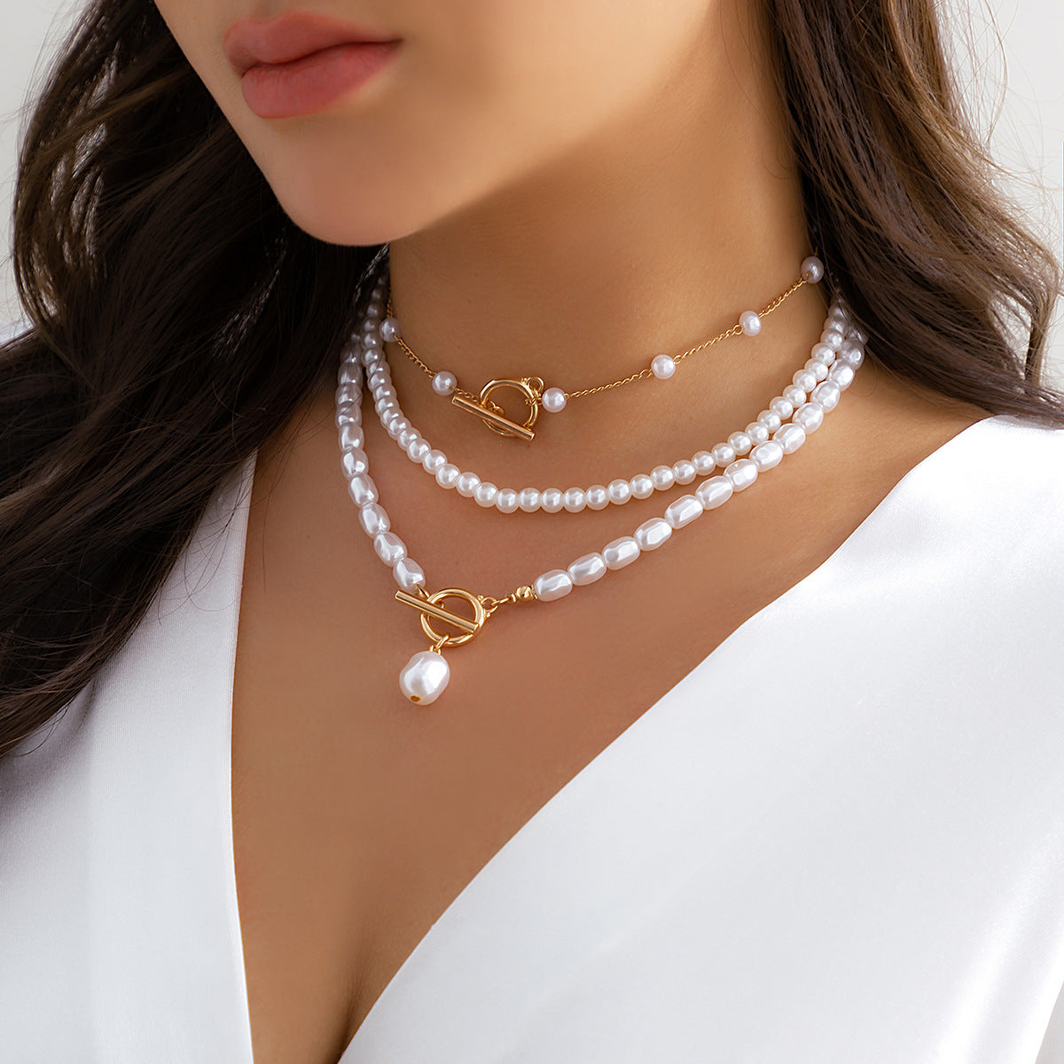 🌕 Necklace + Baroque Pearl & Round Bead Chain – Creative Statement Layer