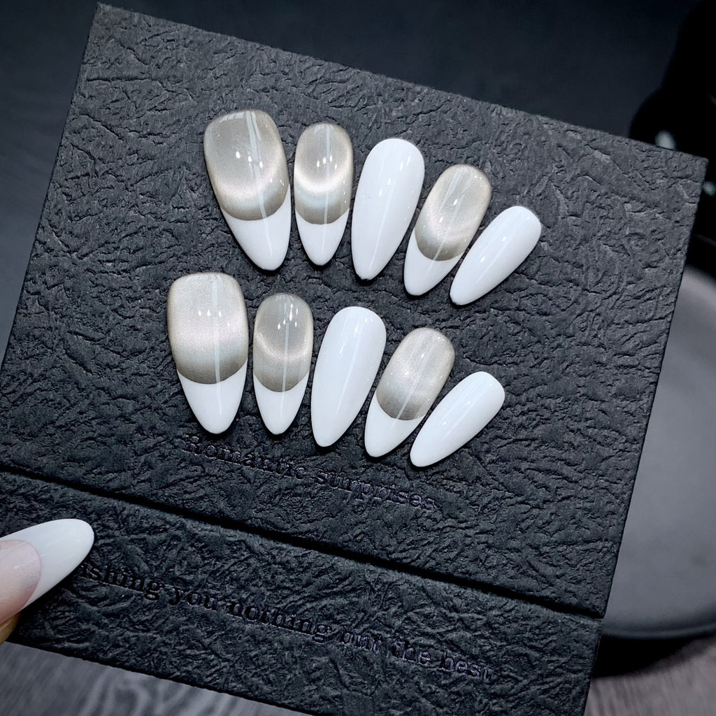 Minimalist French White