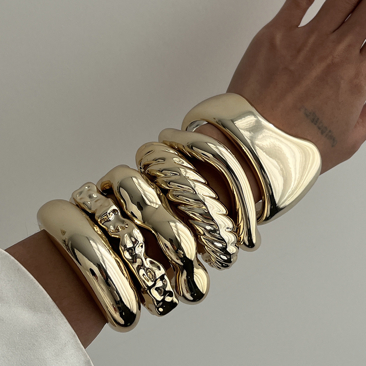✨ Bracelet Set + Irregular Glossy Metal CCB Bangles – Light Luxury Texture