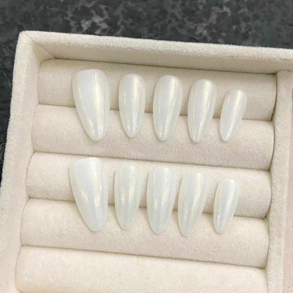 White Glow Essentials