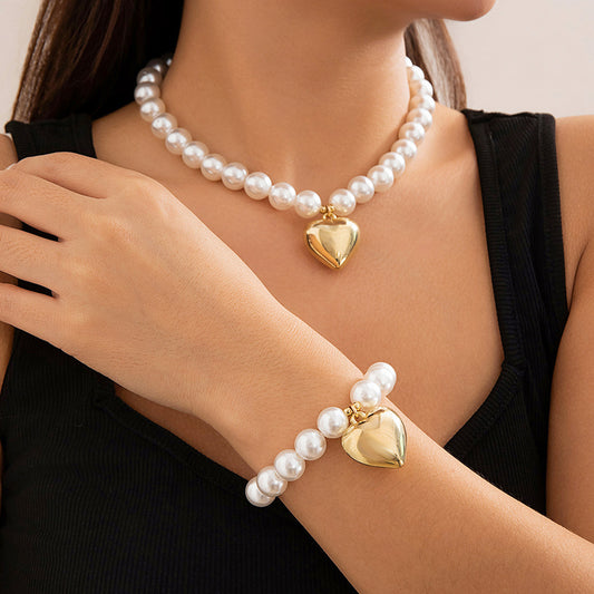 ⚪ Necklace + Statement Round Bead Chain With Heart Accent – Beaded Punk