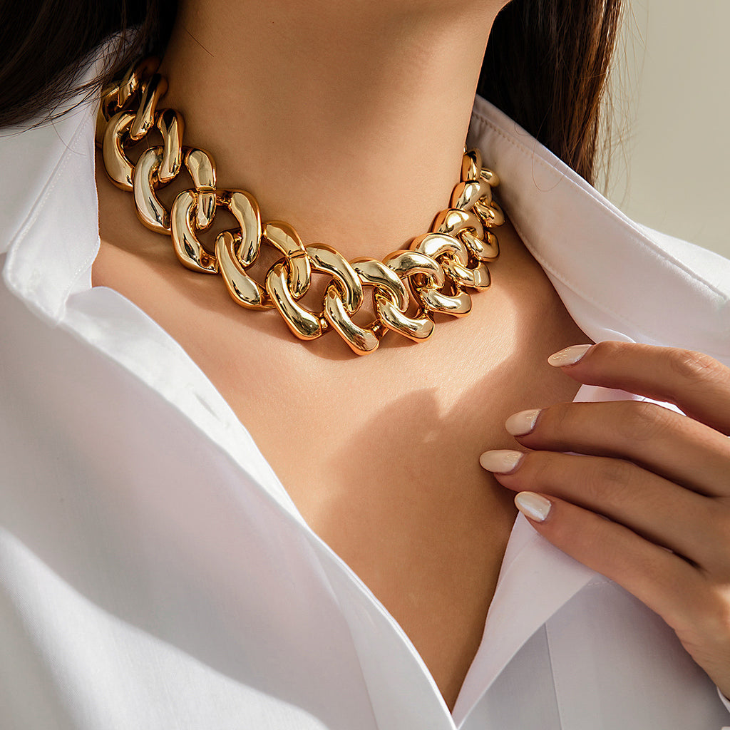 🧩 Necklace + Chunky Punk Chain Collar – Geometric Clasp Detail