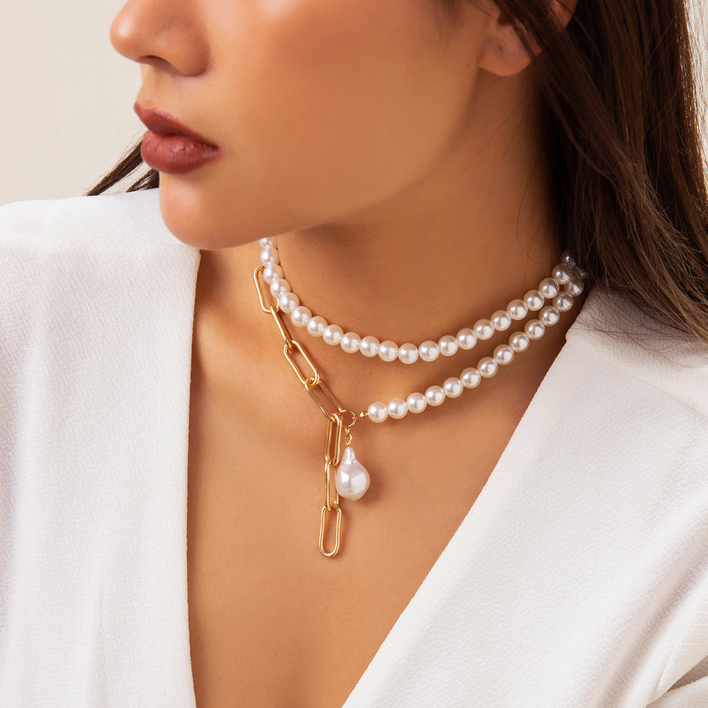 💎 Necklace + Baroque Pearl Pendant Choker – Sweet & Chic