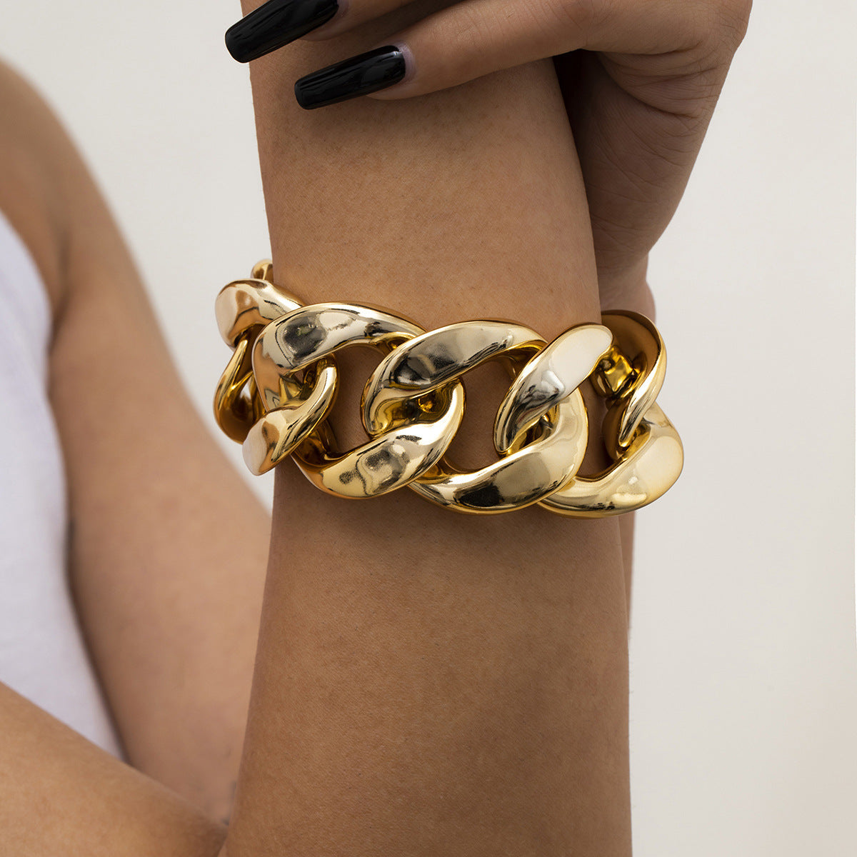 🔩 Bracelet + Chunky Punk Twist Chain Bracelet – Geometric Bold Design