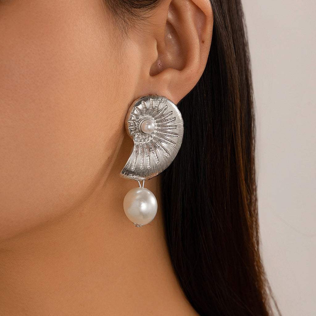🐚 Earrings + Seashell Pearl Stud Earrings – Beach Vibe