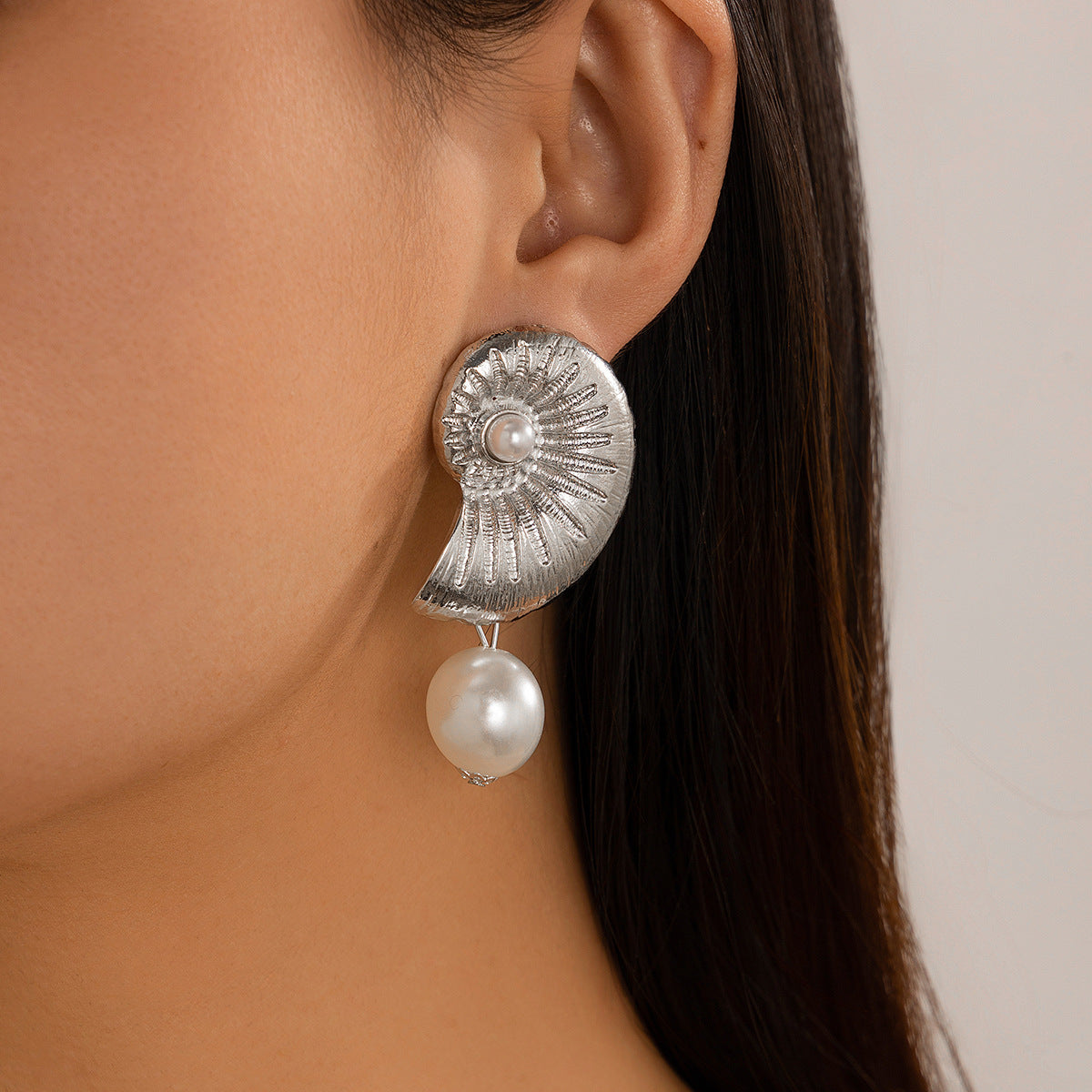 🐚 Earrings + Seashell Pearl Stud Earrings – Beach Vibe