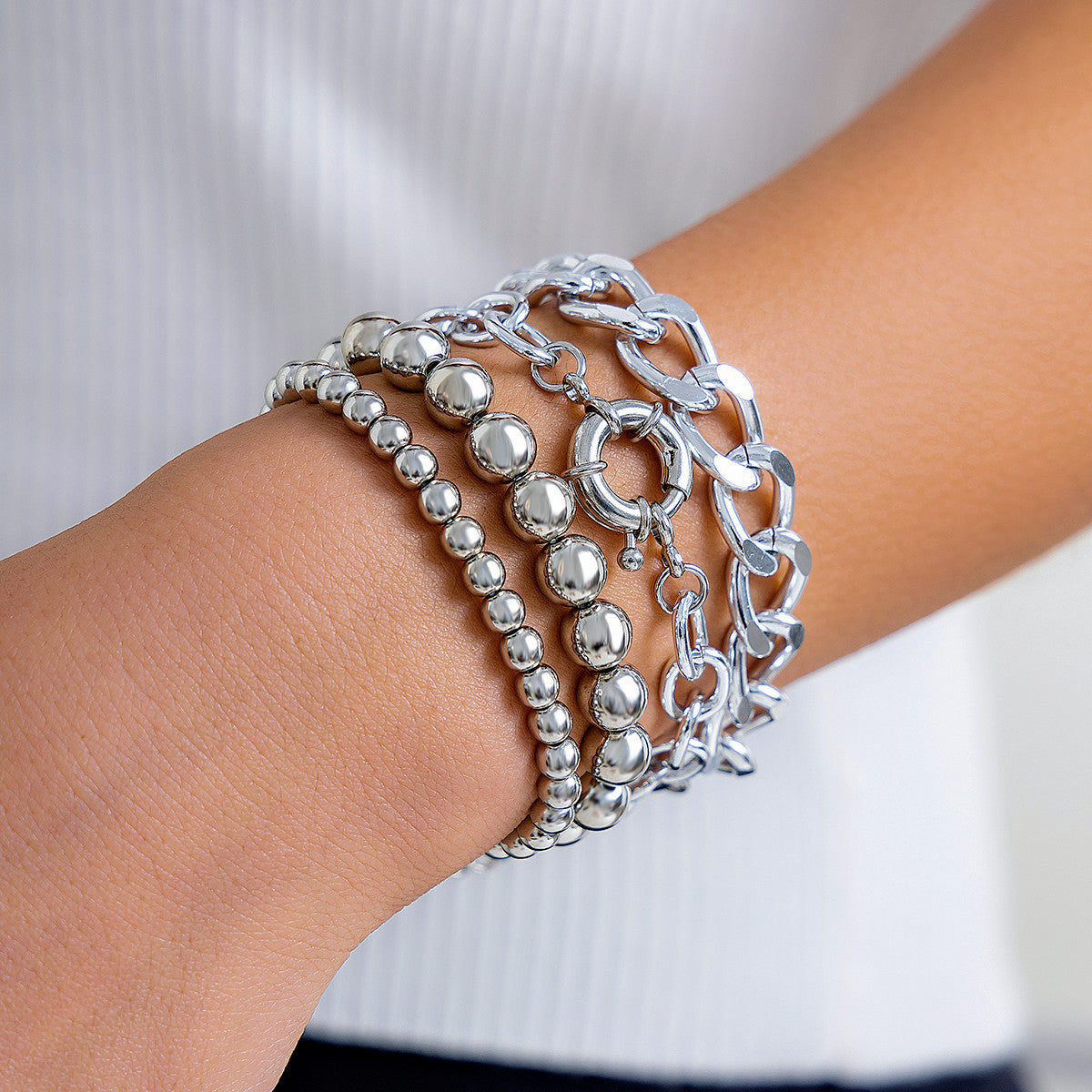 🎱 Bracelet + Bold Punk Multi-Layer Chain Bracelet – Geometric Round Beads