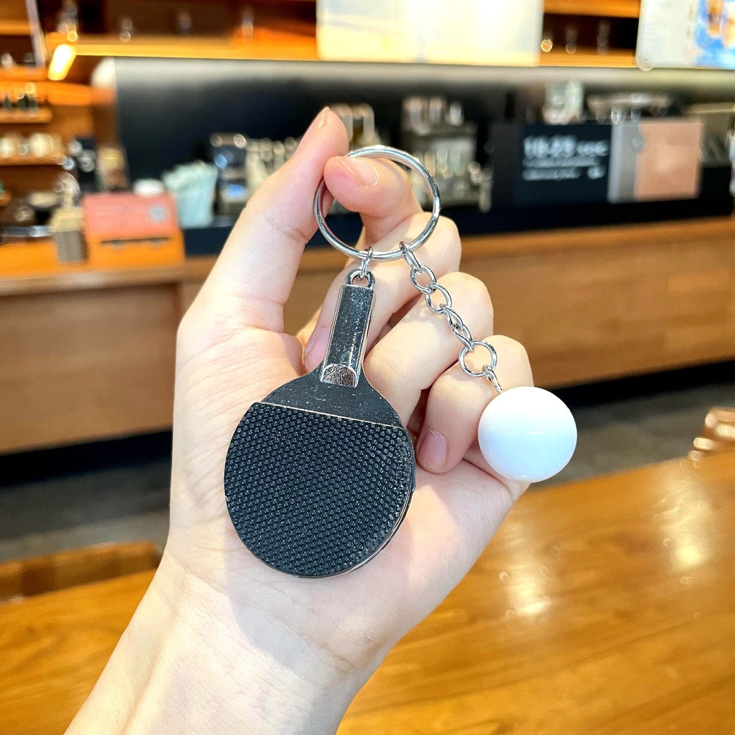 🏓 Mini Table Tennis Racket Keychain — Sporty Charm for Bags & Gifts
