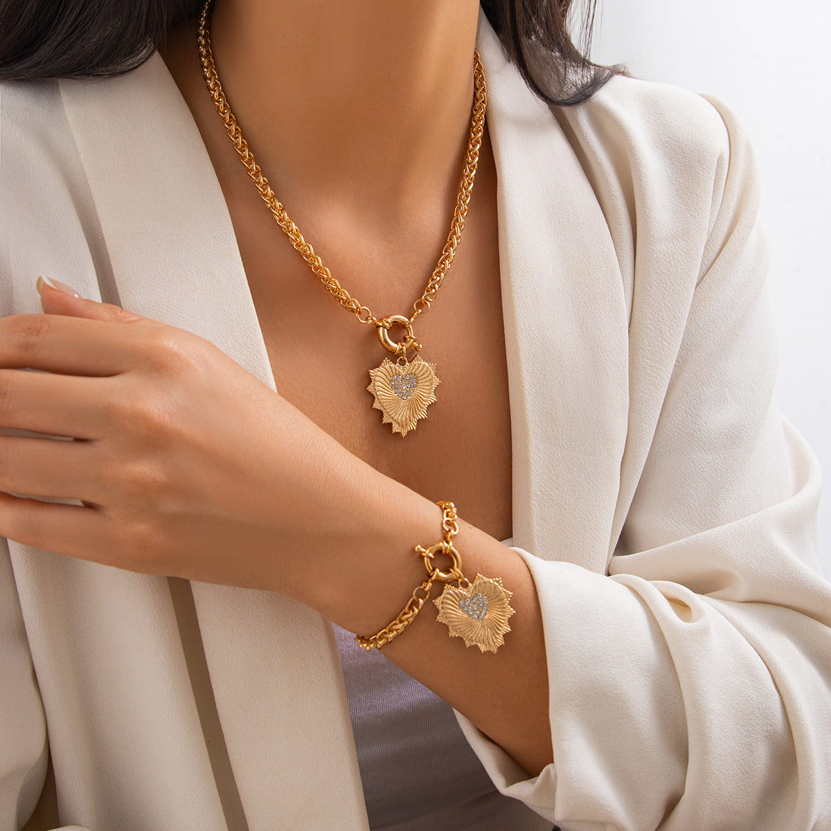 💎 Necklace Set + Rhinestone Heart Pendant + Luxury Toggle Chain